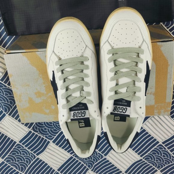 Golden Goose Ball Star in nappa with white star and black heel tab Sneaker - Picture 9 of 10